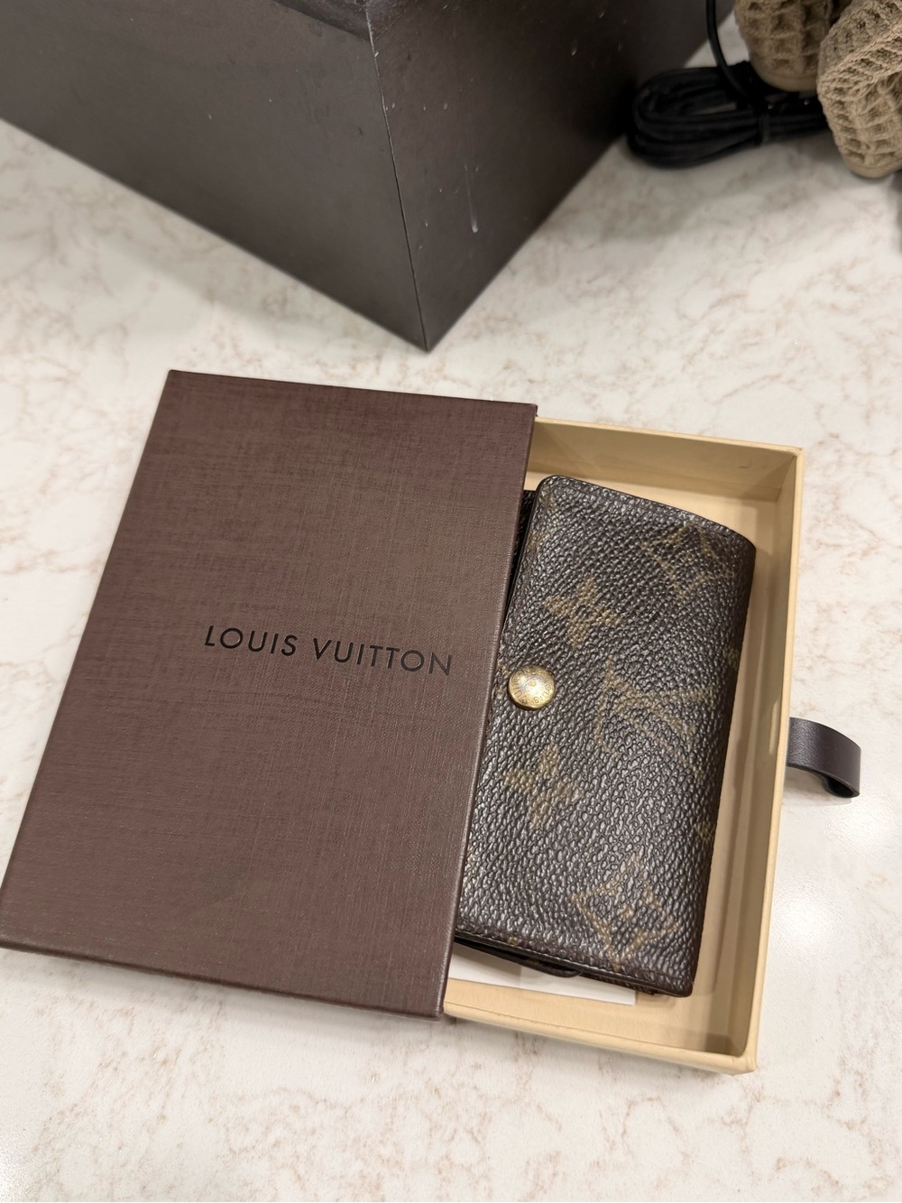 Louis Vuitton Monogram Canvas Card & Key Holder - Brown/Gold - Picture 4 of 6